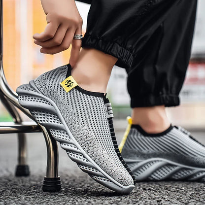 Veyron | AirKnit Slip-On Sneakers