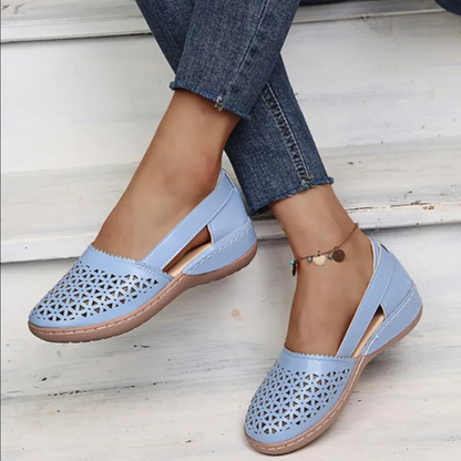 Carina | Cushioned Walking Shoes
