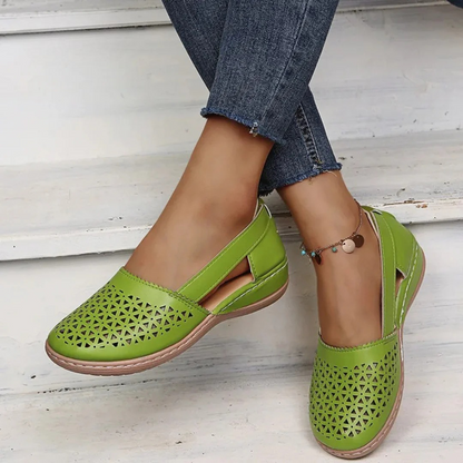 Carina | Cushioned Walking Shoes