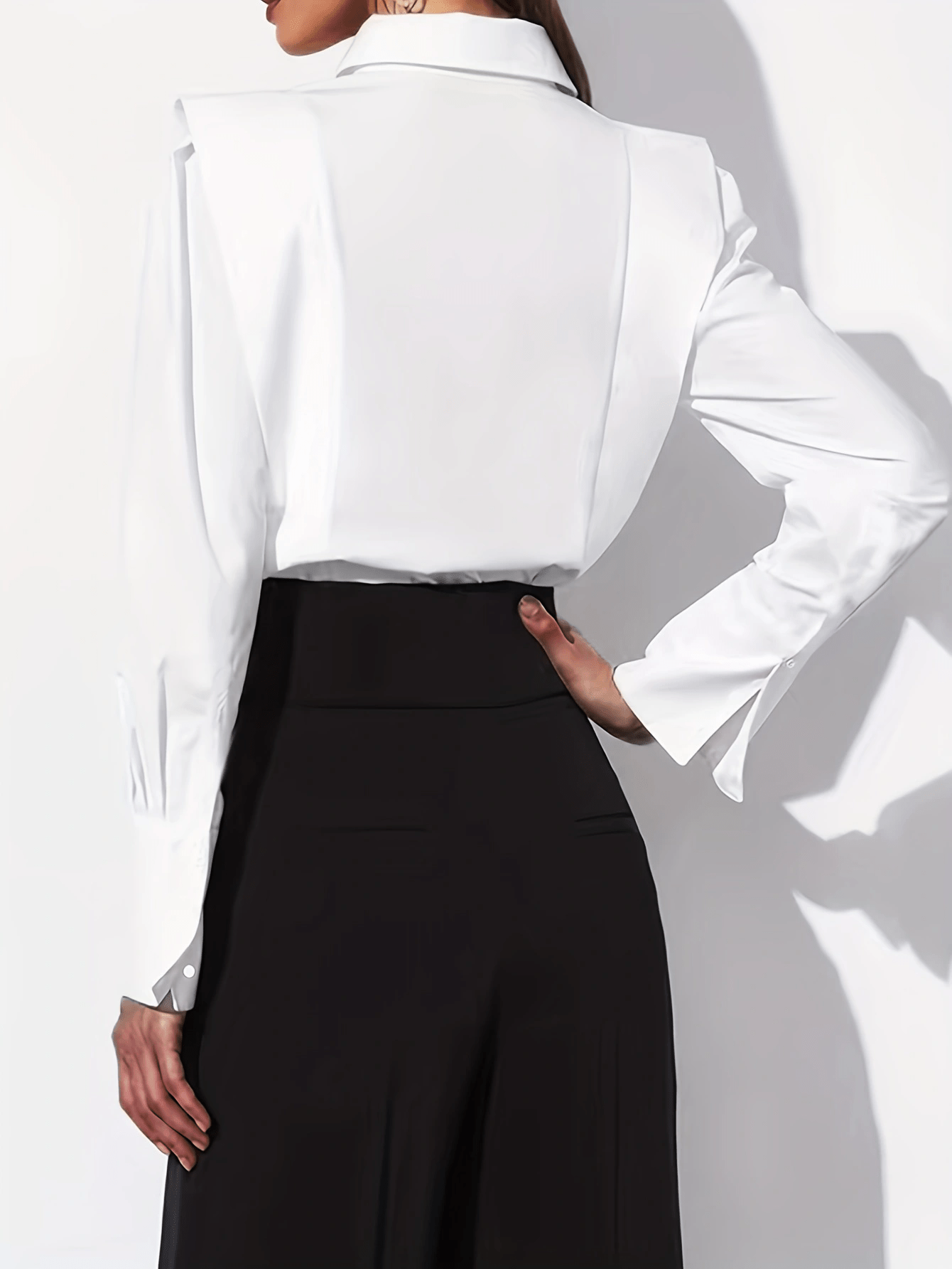 Women's Structured Shoulder Button-Up Shirt