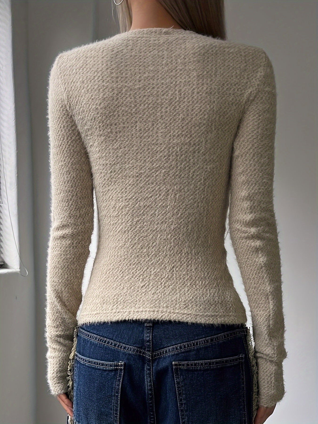 Ivy | Fuzzy Knit Long Sleeve Top