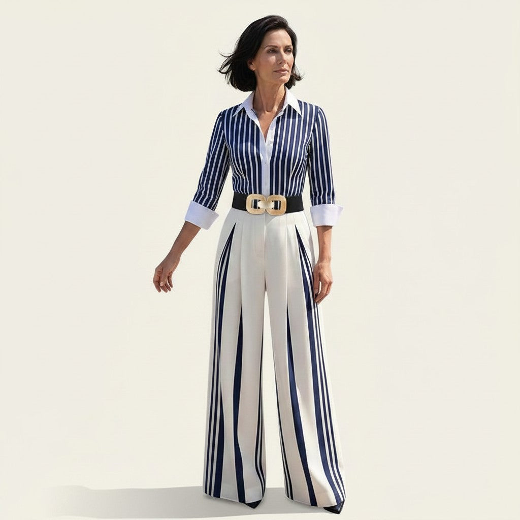Ensemble Doglory Marina composé d'une chemise rayée bleu marine et blanc et d'un pantalon large assorti avec ceinture