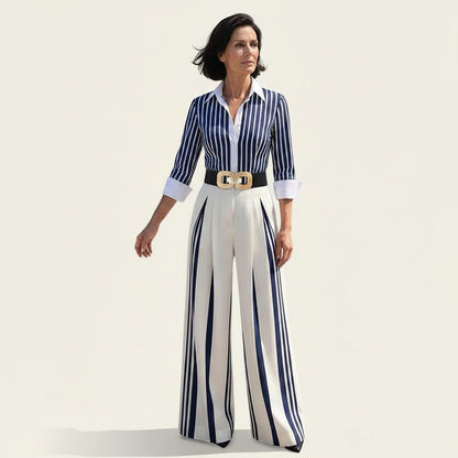 Ensemble Doglory Marina composé d'une chemise rayée bleu marine et blanc et d'un pantalon large assorti avec ceinture