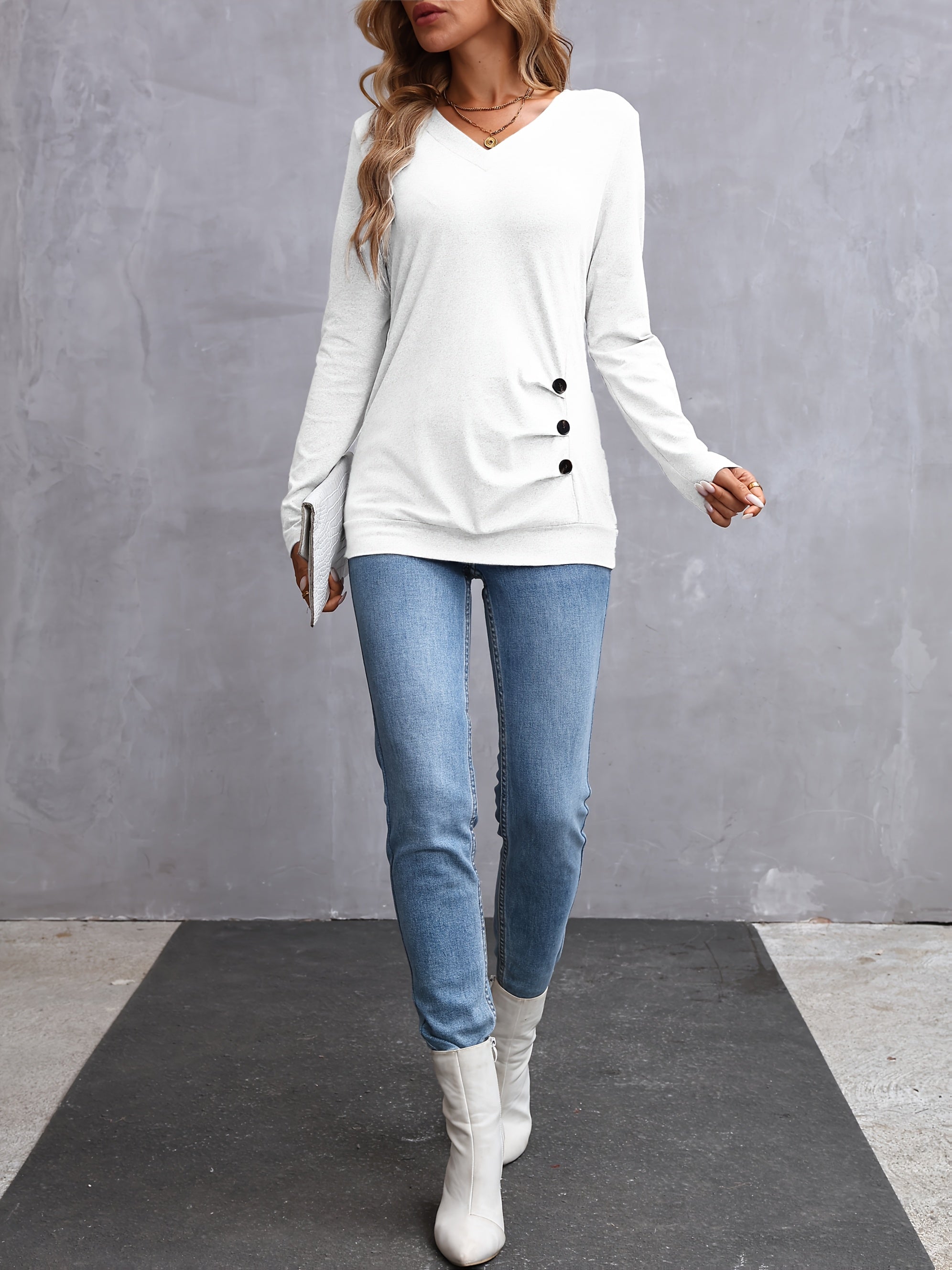 Marlowe | V-Neck Long Sleeve Top