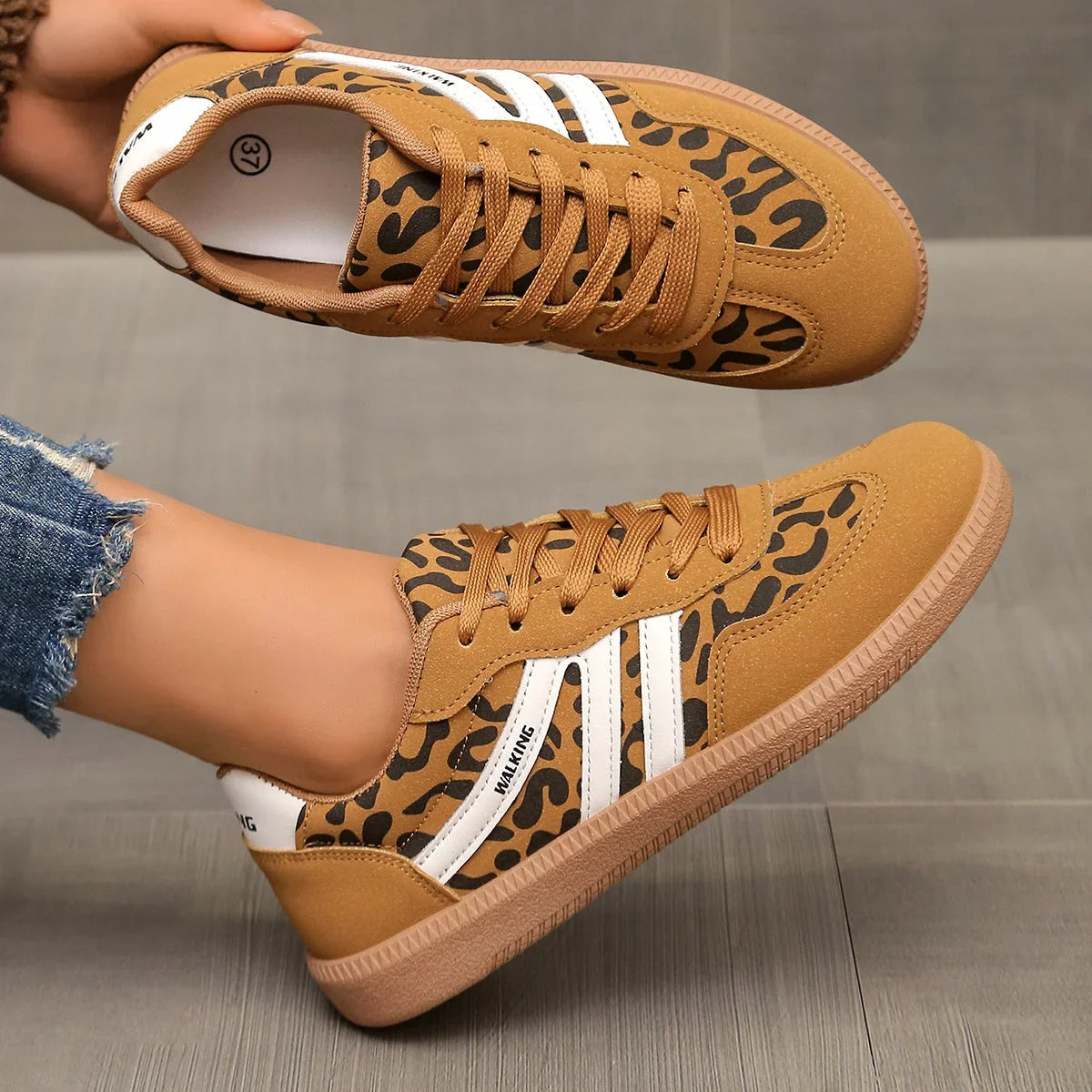 Nora | Women's Wide-Fit Lace-Up Shoes